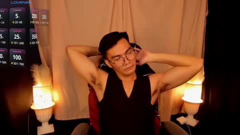 Snapshot of 000batman000 chatting on 02/10/25, 10:09 Bruce online show from 02/10/25, 10:09