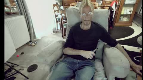 jeff online show from 11/02/25, 01:46