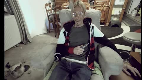 jeff online show from 11/25/25, 07:08