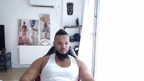 Kingsley online show from 10/31/25, 10:49