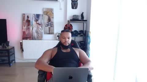 Kingsley online show from 05/05/26, 01:08