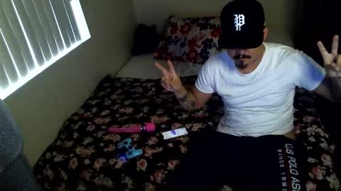 Snapshot of 0bigdickmick chatting on 11/15/25, 10:48 PeterGrandee online show from 11/15/25, 10:48