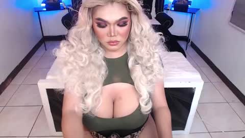 Sasha Banks online show from 12/12/24, 12:05