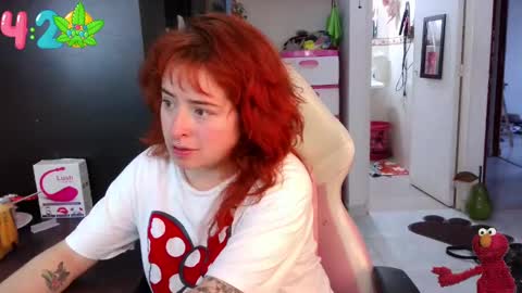 111lucygrim111 online show from 12/31/24, 10:56