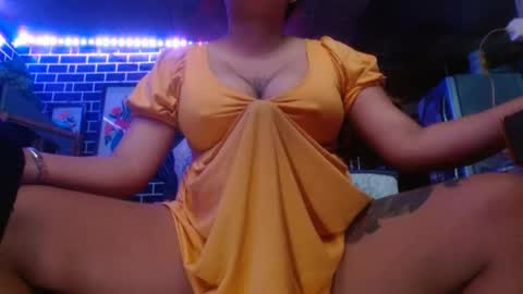  i am trixie im Your Selfsucking Mistress  online show from 09/12/25, 02:33