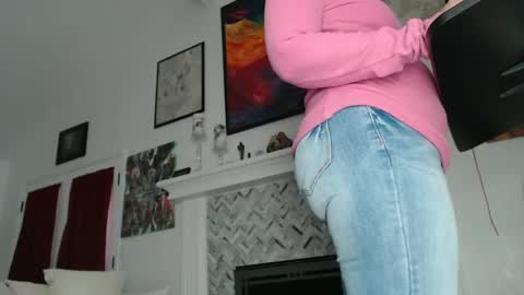 Aurora Willows online show from 02/18/25, 10:58