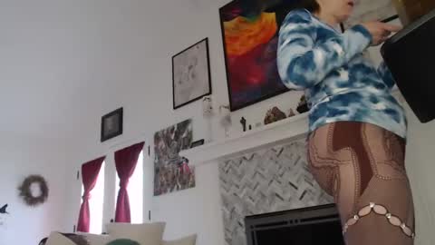 Aurora Willows online show from 03/08/25, 09:40