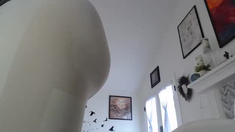 Snapshot of 11willowandjohn11 chatting on 01/19/26, 03:27 Aurora Willows online show from 01/19/26, 03:27