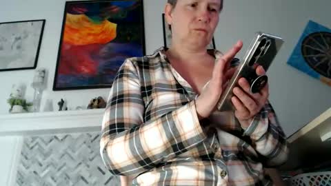 Aurora Willows online show from 06/11/26, 12:32