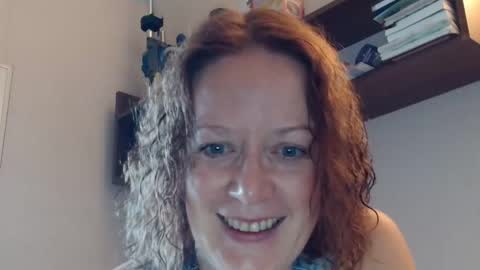 12ennie online show from 10/09/25, 06:22