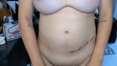 Snapshot of 12inchesselfsuckts chatting on 02/05/25, 04:16 jenica online show from 02/05/25, 04:16