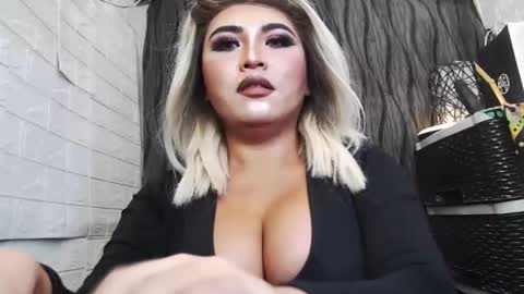 sexy kia online show from 10/11/25, 01:27