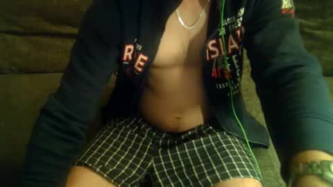 Snapshot of 1807simple chatting on 05/07/26, 01:00 1807simple online show from 05/07/26, 01:00