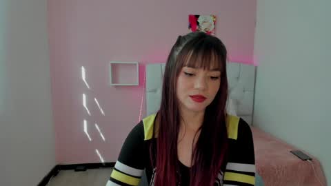 Snapshot of 18candy chatting on 12/16/24, 08:37 18candy online show from 12/16/24, 08:37