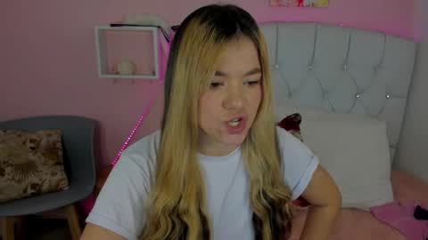 18candy online show from 04/15/26, 12:01