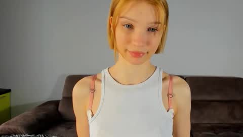 Kira online show from 01/12/26, 05:45