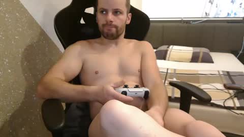 Snapshot of 19berni91 chatting on 12/17/24, 08:34 berni online show from 12/17/24, 08:34