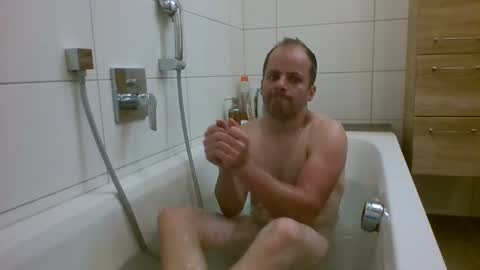 Snapshot of 19berni91 chatting on 09/12/25, 05:46 berni online show from 09/12/25, 05:46