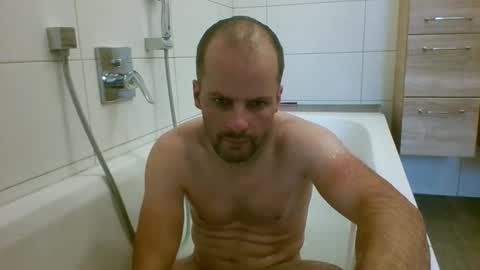 Snapshot of 19berni91 chatting on 10/17/25, 12:08 berni online show from 10/17/25, 12:08