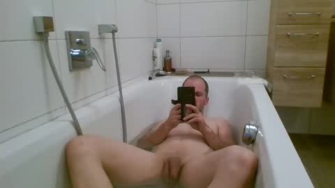 Snapshot of 19berni91 chatting on 11/02/25, 02:41 berni online show from 11/02/25, 02:41