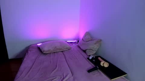 Carl the good girl online show from 11/24/25, 05:29