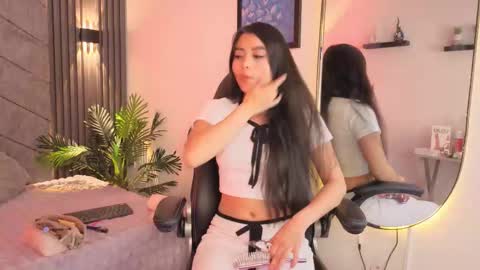 anya online show from 11/01/25, 07:16