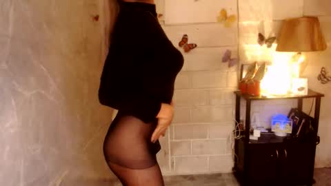 angel online show from 11/24/25, 08:19