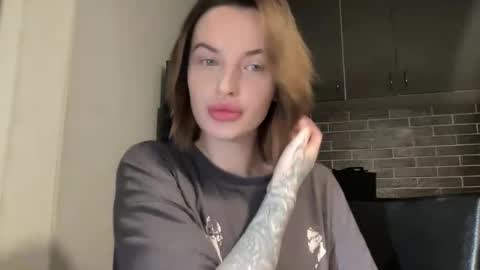 DOVE online show from 02/11/25, 04:02