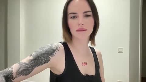 DOVE online show from 09/22/25, 05:48