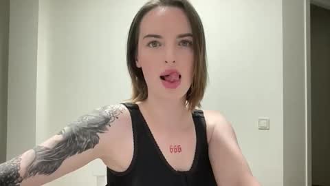 DOVE online show from 09/26/25, 06:23