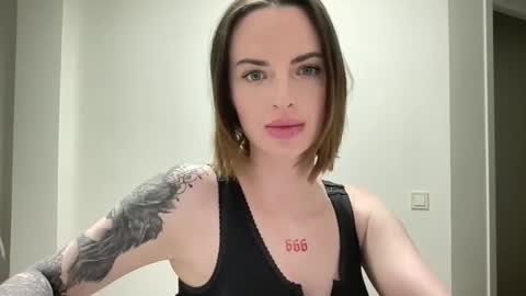 DOVE online show from 10/04/25, 05:33