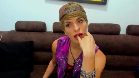 anonymous model online show from 11/22/25, 07:24