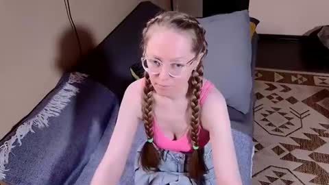 Snapshot of 1goldilocks chatting on 07/02/26, 05:19 online show from 07/02/26, 05:19