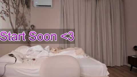 Lily 3 online show from 11/22/25, 01:15