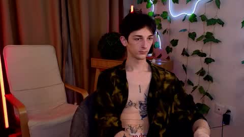 Max online show from 03/17/26, 10:46