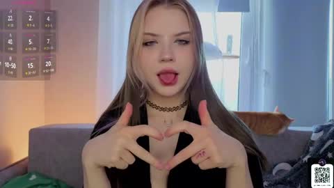 Mia online show from 03/27/26, 05:35