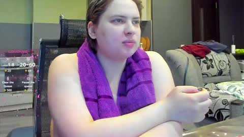 1LINDSEY1 online show from 11/04/25, 02:16