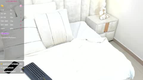 Nahomi online show from 01/05/25, 02:08