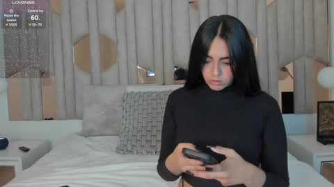 Snapshot of 1m_valery chatting on 12/12/24, 07:15 Valery  online show from 12/12/24, 07:15