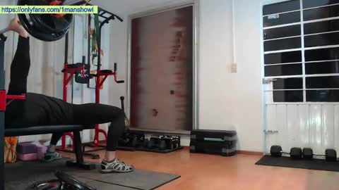 1manshow11 online show from 02/20/26, 09:32