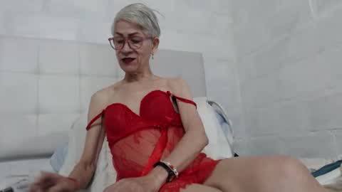 Miss Monserrate online show from 01/25/25, 02:47