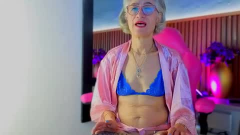 Miss Monserrate online show from 04/14/26, 01:50