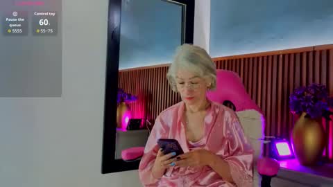 Miss Monserrate online show from 06/01/26, 01:57