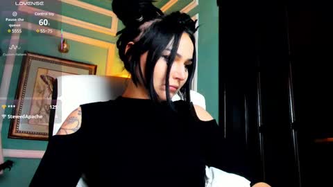 Moona  online show from 02/23/25, 08:11