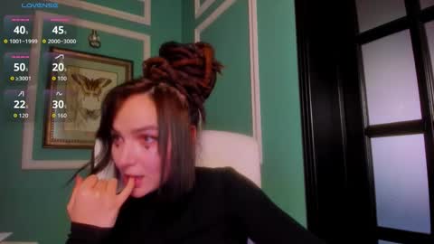 Moona  online show from 01/19/26, 02:21