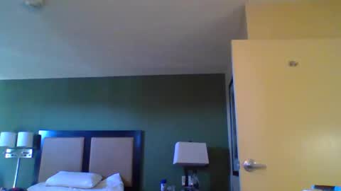 TheShyOne18 online show from 10/04/25, 09:02