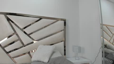 Snapshot of 1naughty_milf chatting on 02/02/25, 11:08 Luisa online show from 02/02/25, 11:08