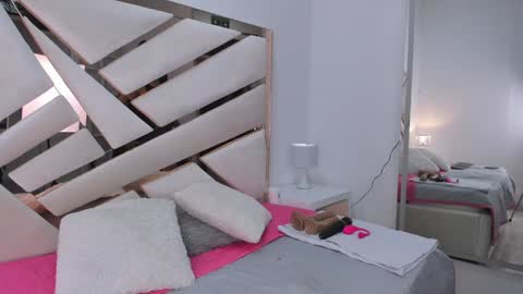 Snapshot of 1naughty_milf chatting on 02/08/25, 12:28 Luisa online show from 02/08/25, 12:28