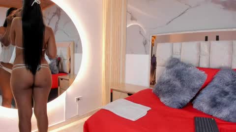 Luisa online show from 04/17/26, 12:35