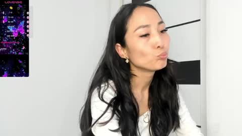 Rei online show from 04/22/26, 04:26